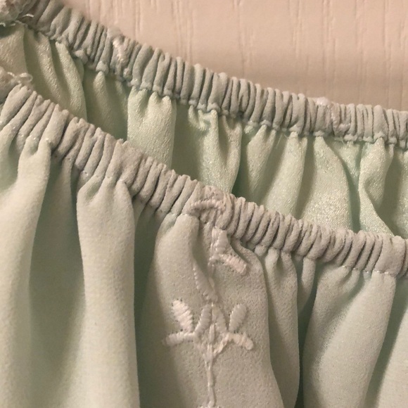 Off the Shoulder Mint Green Crop Top - Picture 2 of 3